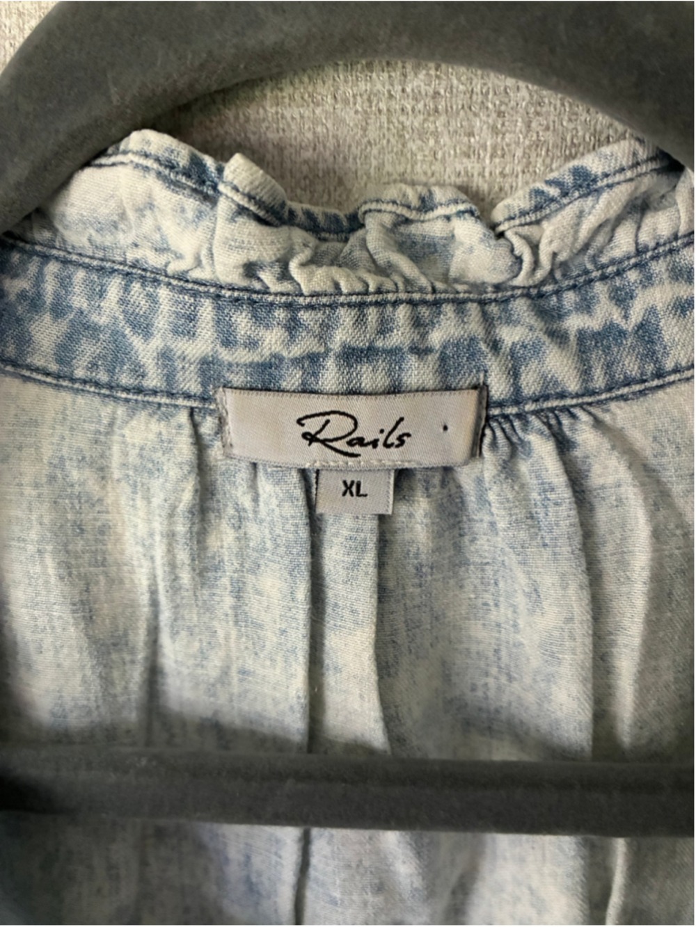 Rails Ruthie Blouse Light Blue Acid Wash Ruffle Collar XL - Picture 3 of 6